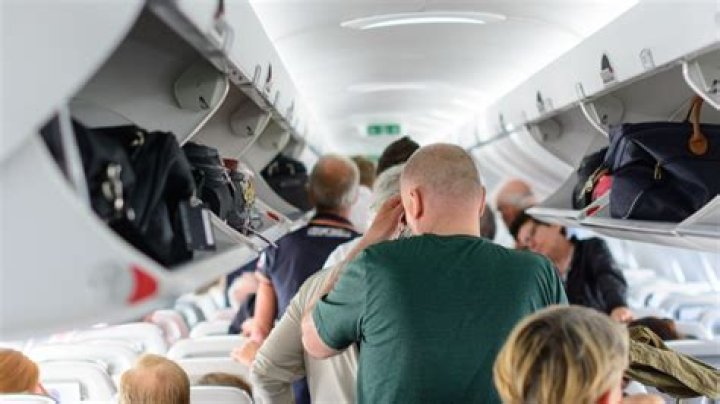 15 Things You Should Never Do On An Airplane