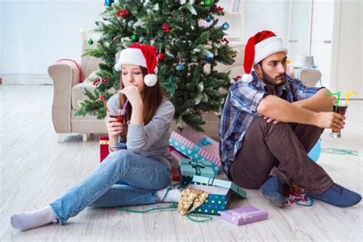 17 Arguments Every Couple Has During The Holidays