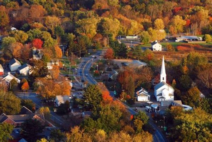 30 Things That Always Annoy People in Small Towns
