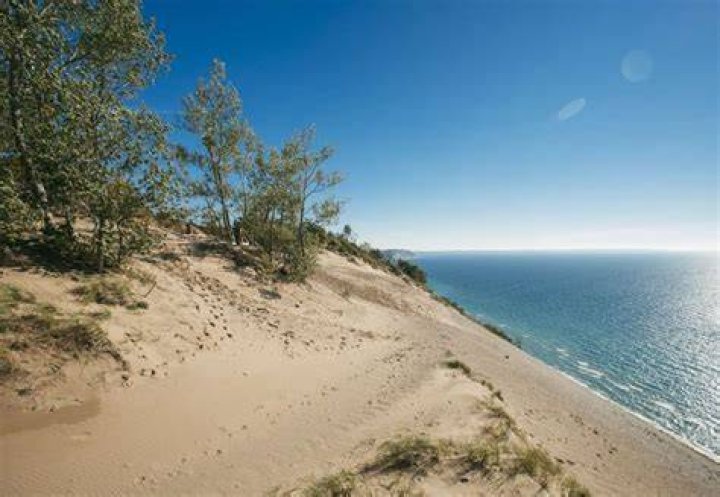 7 Secret Beaches in the U.S. Where You Can Find Real Treasure