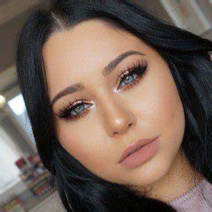 Amy Macedo Youtuber overview
