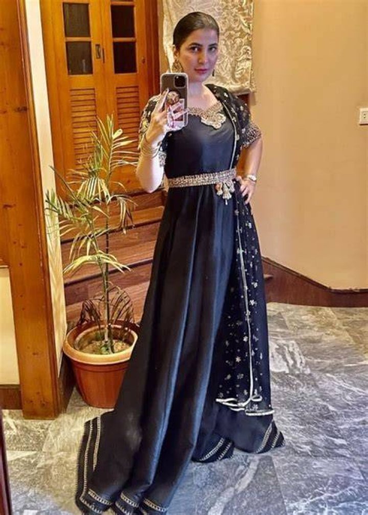 Areeba Habib Height, Weight, Age, Boyfriend, Facts, Biography