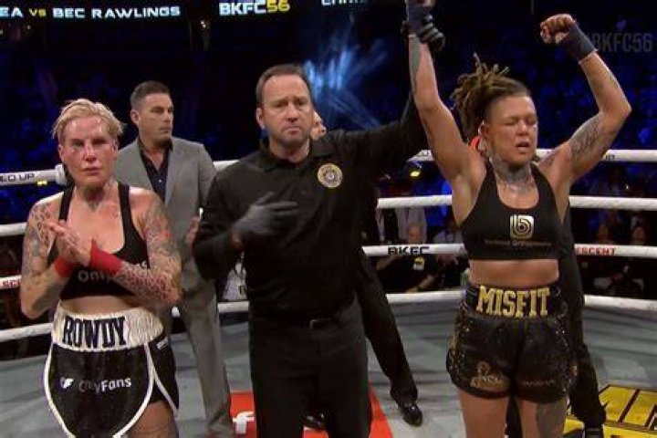 Bec Rawlings Bio - net worth