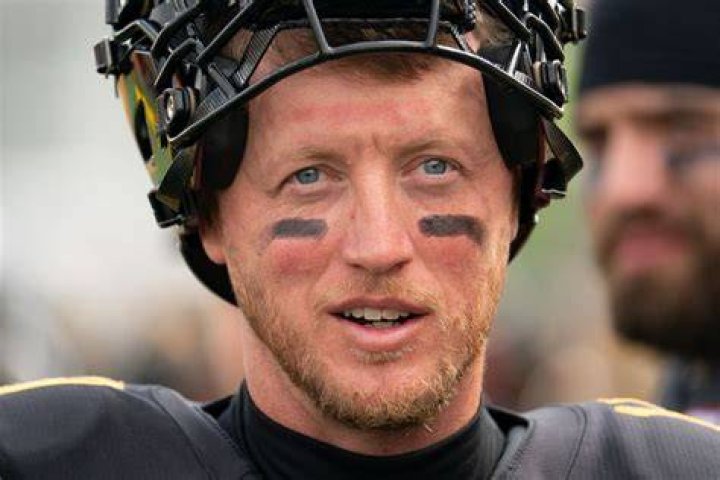 Bo Levi Mitchell Age, Nationality, Parents, Career Stats, Salary, Net Worth, Wife, Children, Podcast, and Twitter