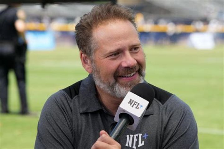 Chris Rose, NFL NEt Work, MBL Network, Sportscaster, TV host, Salary, Net Worth, Married, Children, Facts