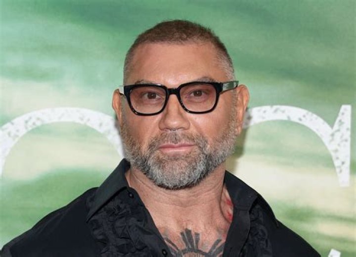 Dave Bautista Biography- Net worth, Salary, Earnings, WWE, Married, Wife, Family, Relationship, Children, Affair, Age, Height, Career