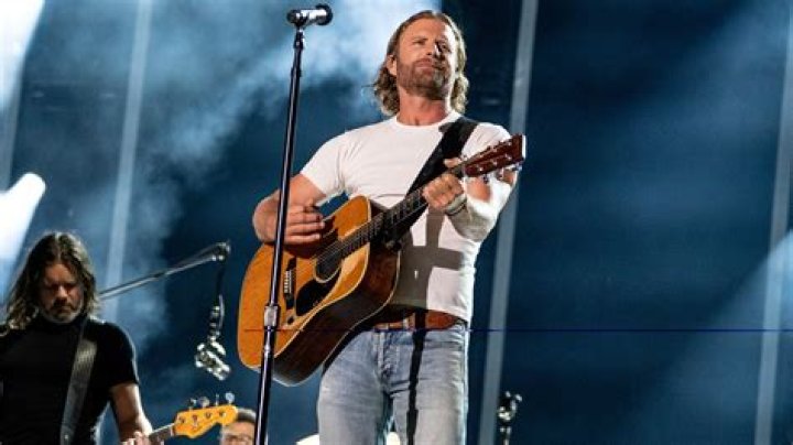 Dierks Bentley’s Seven Peaks Music Festival To Return In 2022