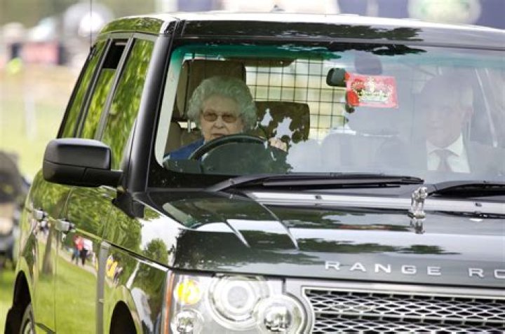 Does Queen Elizabeth II Ever Drive Herself?