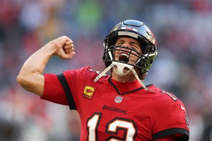 Does Tom Brady Speak Spanish?