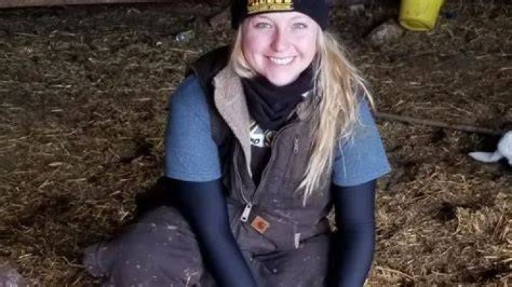 Dr Nicole Arcy Dvm Is Pregnant On Dr Pol; Truth Or Rumors? Married?