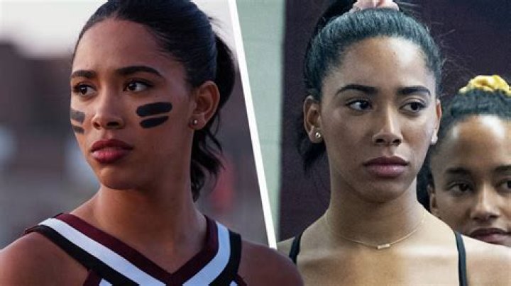Herizen Guardiola | Addy Hanlon, Dare Me, The Get Down, Family, Parents, Siblings, Relationship, Career, Singer