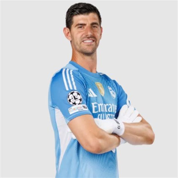 Histoire de l'enfance de Thibaut Courtois et faits biographiques inchangés