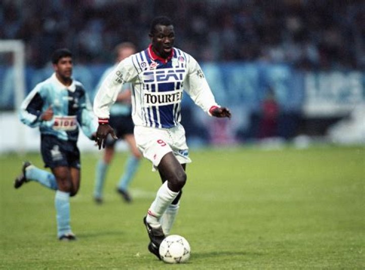 Histoire de l'enfance George Weah Plus Faits Biographie Untold