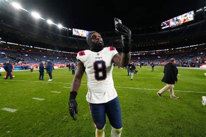 Ja'Whaun Bentley Biography-salary, net worth, married, relationship, affair, career, age, nationality, girlfriend, contract, stats