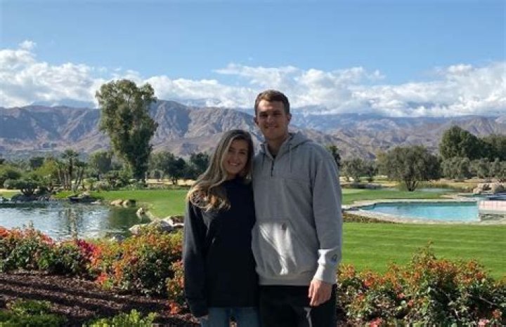 Jake Browning Height, Weight, Age, Facts, Girlfriend