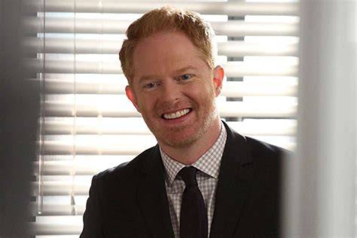 Jesse Tyler Ferguson Warns Everyone to Do This After His Skin Cancer Diagnosis