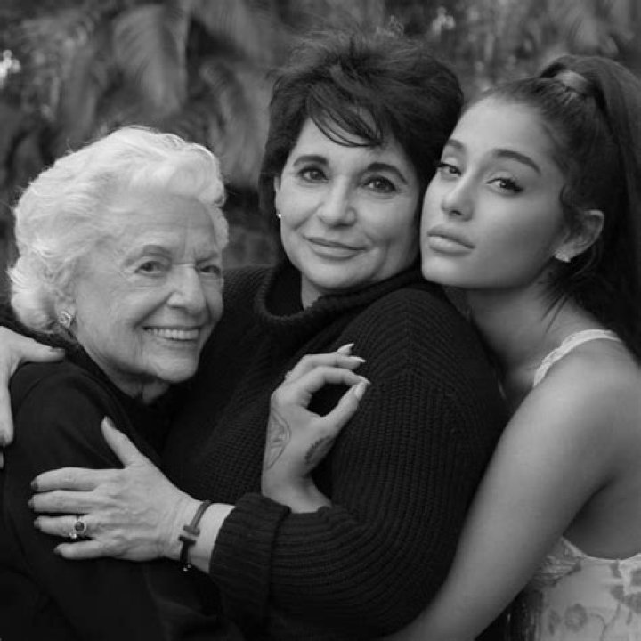 Joan Grande Height, Weight, Age, Spouse, Facts, Children, Biography