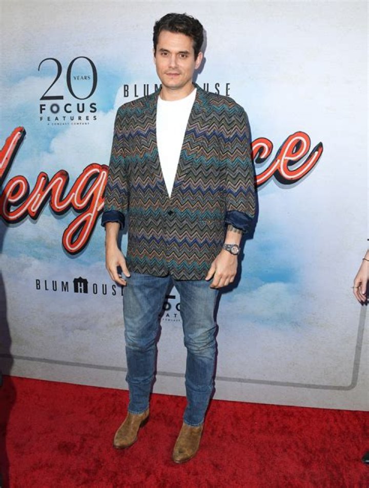 John Mayer Establishes A Scholarship To Honor His Dad