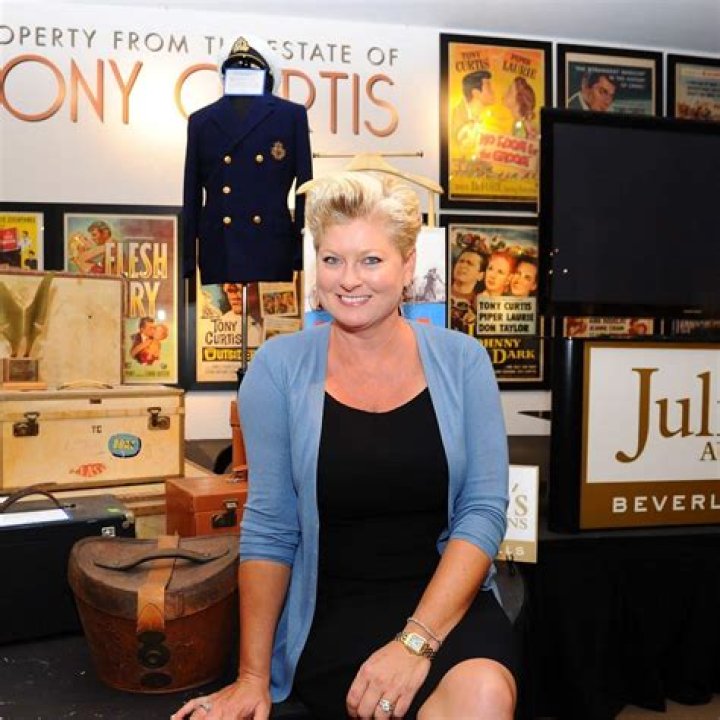 Keira Walsh who is in a relationship with Lucia Roberta Tough Bronze has an estimated net worth over $1 million.