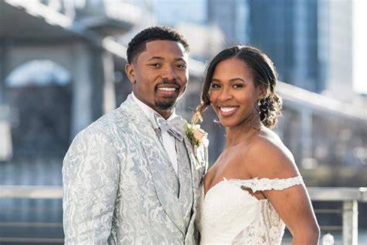 Kenneth Gainwell Contract, Salary, and Net worth; Is he Married? (Bio, Age, Family)