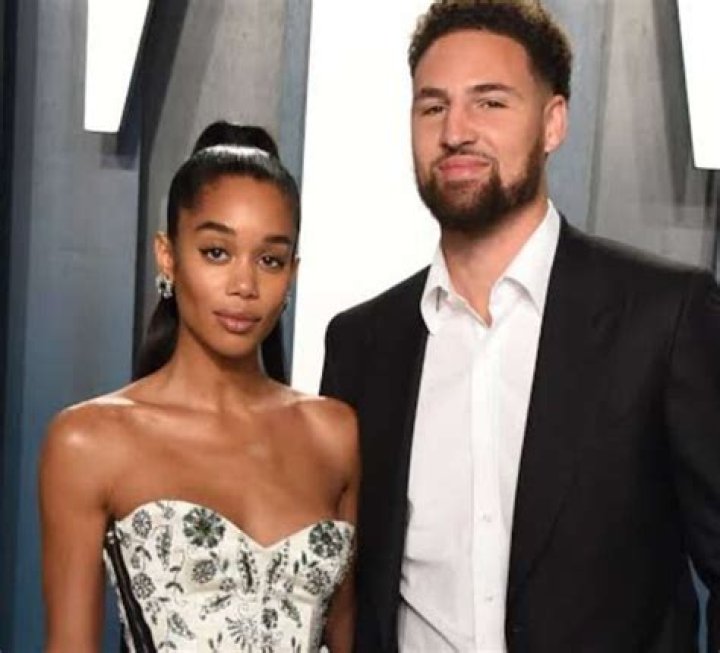 Klay Thompson, an American professional basketball player is in a romantic relationship with his girlfriend, Laura Harrier.