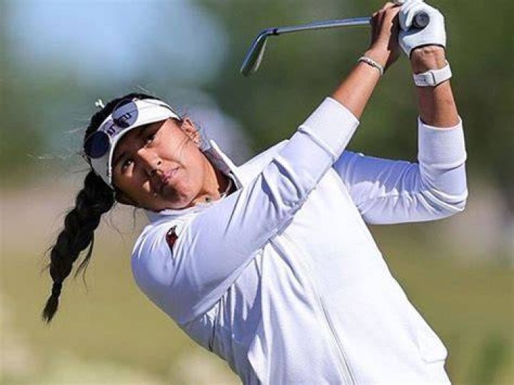 Know About PGA Golfer Chez Reavie's Bio, Family, Golf Career, Earnings, Net Worth, Sponsors, Titles, Wife