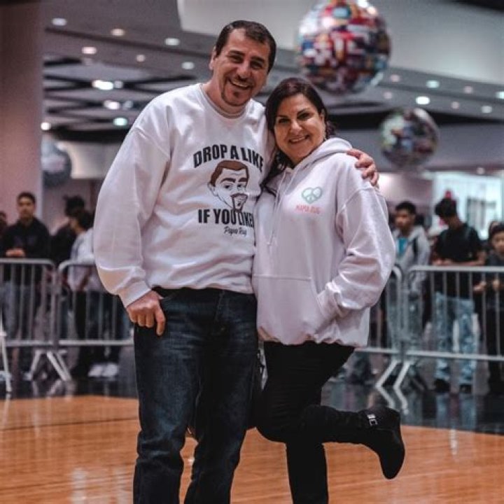 Mama Rug and Papa Rug net worth, income and estimated earnings of Youtuber channel