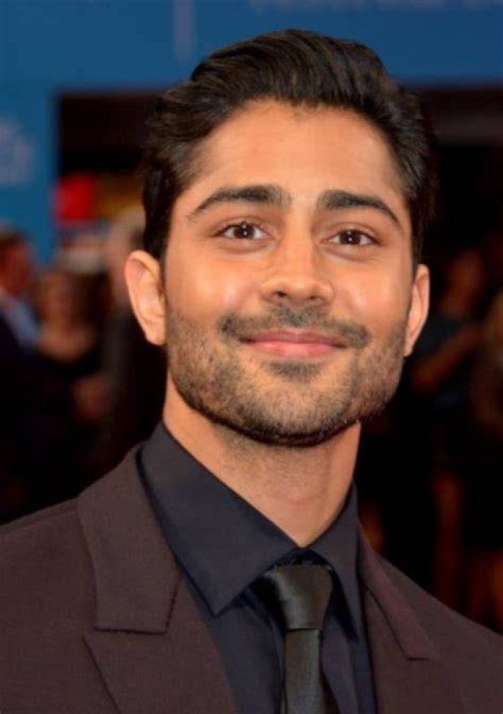 Manish Dayal Height, Weight, Age, Spouse, Biography, Family, Facts