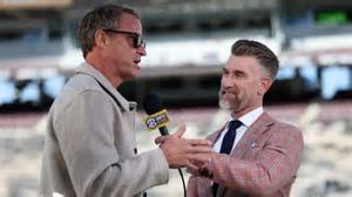 Marty Smith, ESPN, Sportscaster, Nascar, Salary, Net worth, career, Married, Children, Facts