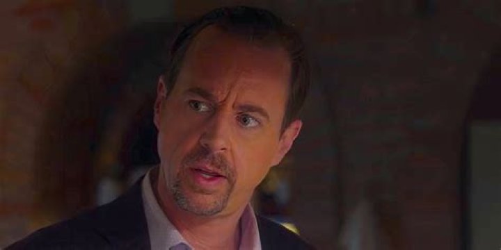 Mauricio Lara | Simon, The Healing Powers Of Dude Netflix, Net Worth, Career, Father, Mother, Parents, Family, Siblings