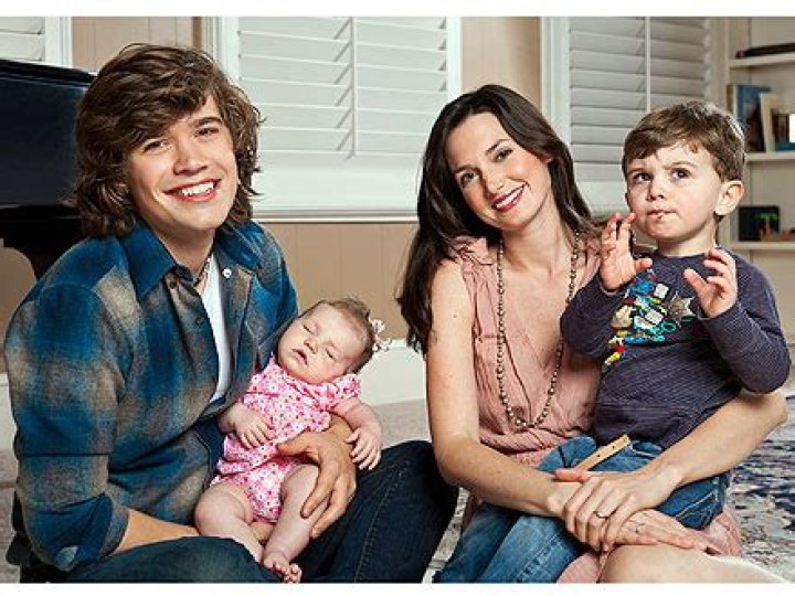 Meet Junia Rosa Ruth Hanson, Zach Hanson’s Daughter