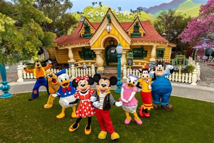 Meet the Voices Behind 7 More Walt Disney World Characters