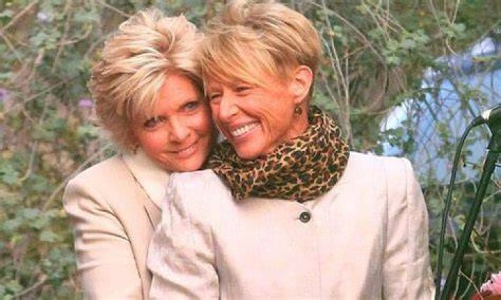 Meredith Baxter Height, Weight, Age, Spouse, Family, Facts, Biography