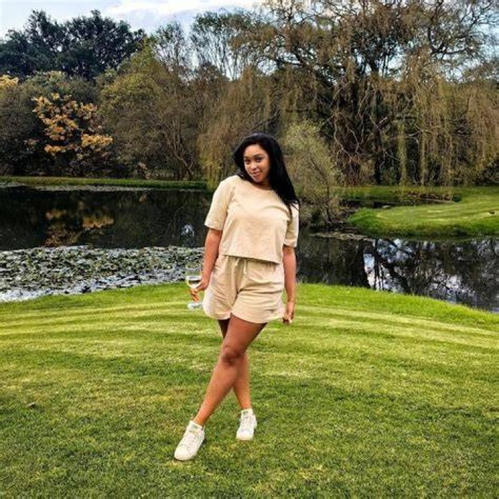 Minnie Dlamini Height, Weight, Age, Spouse, Parents