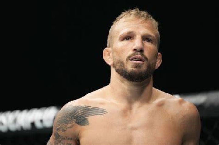 MMA Fighter T.J. Dillashaw Bio, UFC, TUF, Salary, Net Worth, affair, married, girlfriend, wife, children, net worth, Steroid, Suspension, USADA