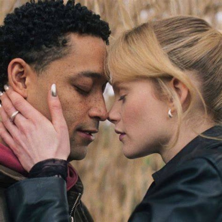 Netflix's "Blonde" Is "Cruel" & "Unwatchable," Viewers Are Saying