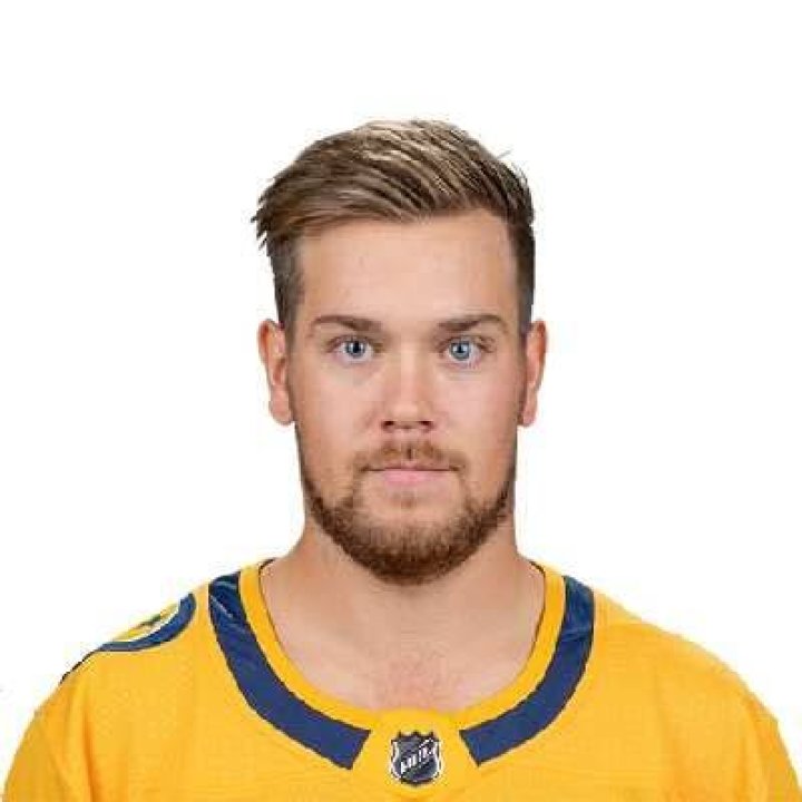 NHL player Viktor Arvidsson Contract, Salary and Net worth; Who is his Wife?