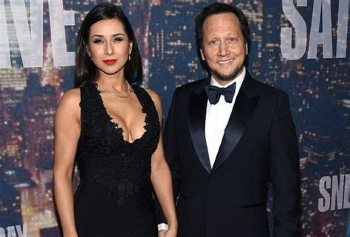Patricia Azarcoya Schneider wiki-bio, Age, nationality, Husband Rob Schneider, children and facts.