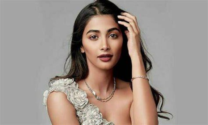 Pooja Hegde Height, Weight, Age, Boyfriend, Family, Biography