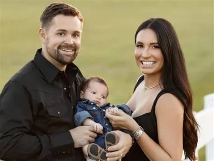 Ricky Stenhouse Jr. Height, Weight, Age, Girlfriend, Family, Biography