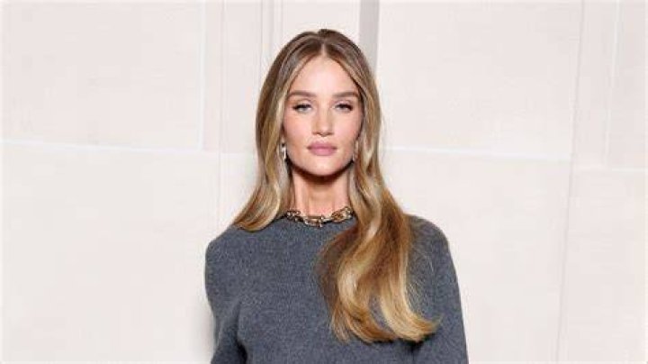 Rosie Huntington-Whiteley net worth, income and estimated earnings of Youtuber channel