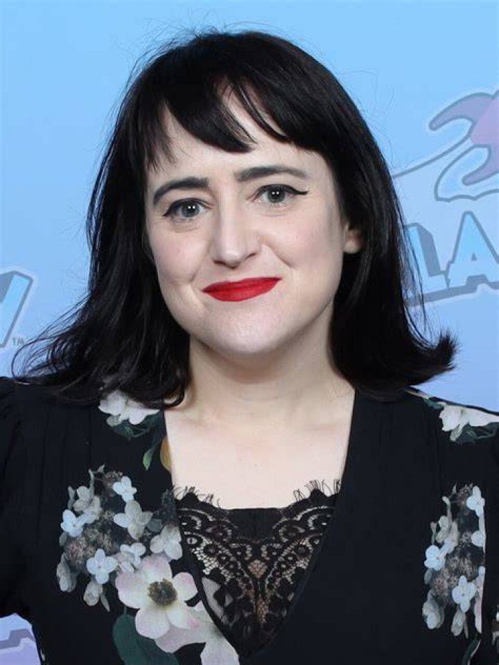 See '90s Child Star Mara Wilson Now at 35 — Best Life