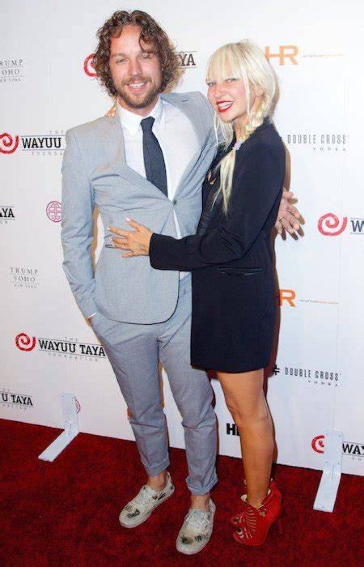 Sia Furler Height, Weight, Age, Boyfriend, Family, Facts, Biography
