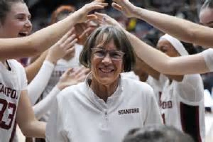 Stanford Women's Basketball Head Coach Tara vanDerveer Net Worth, Salary, Married, Stats