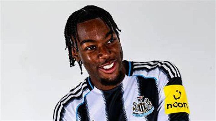 Tarick Ximines Age, Height, Salary, Net Worth, Girlfriend, Stats, Transfer, Market Value, Parents, Instagram