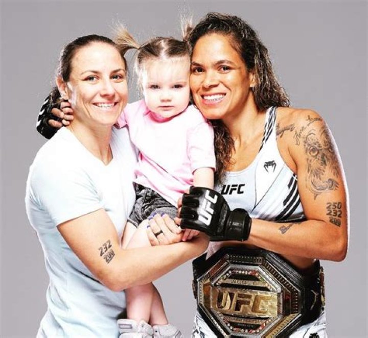 Tecia Torres Bio - net worth, earnings, salary, married, relationship, affair, husband, boyfriend, age, stats. family, UFC, MMA, lesbian