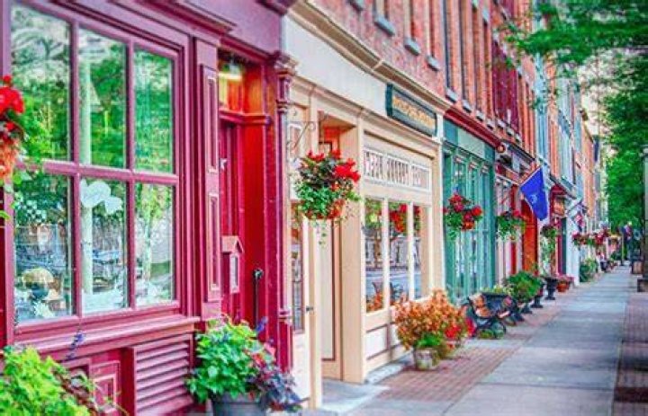 The 10 Most Charming Small Towns in the U.S. For a Winter Getaway