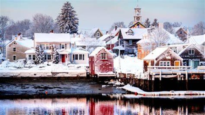 The 9 Cutest East Coast Towns for a Winter Getaway