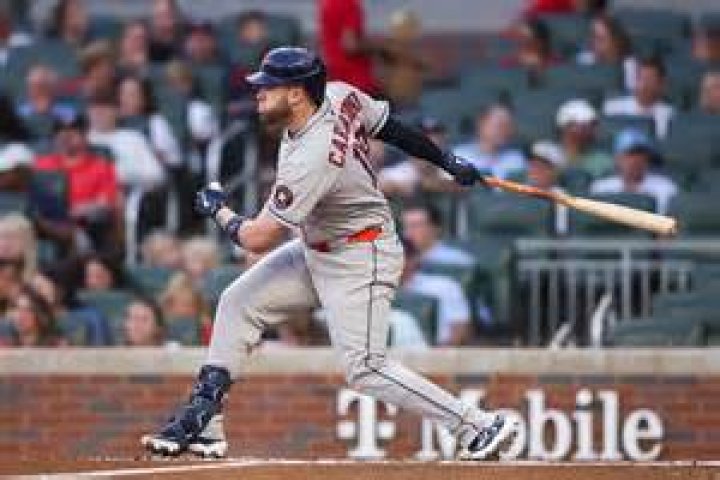 The famous baseball player, Victor Caratini shares a net worth over $1 million with his wife, Janise Caratini