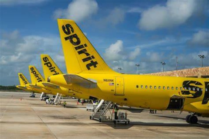 The Pros and Cons of Flying on Budget Airlines